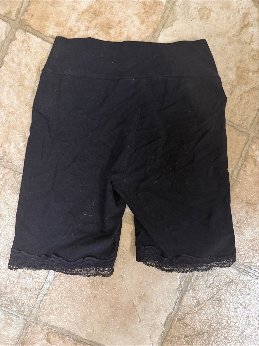 Bozzolo Black High-Waist Lace-Hem Bike Shorts - Picture 3 of 3